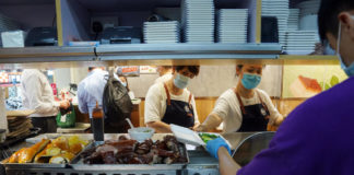 Le repas le plus important dans un restaurant ? Celui auquel les clients ne sont pas invités Le-repas-le-plus-important-dans-un-restaurant-Celui-auquel-les-clients-ne-sont-pas-invites