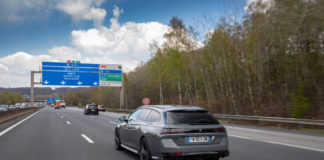Vacances : peut-on partir avec sa voiture de fonction ? Vacances-peut-on-partir-avec-sa-voiture-de-fonction-