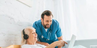 AVC : écouter des chansons aiderait à retrouver l’usage de la parole plus rapidement AVC-ecouter-des-chansons-aiderait-a-retrouver-lusage-de-la-parole-plus-rapidement