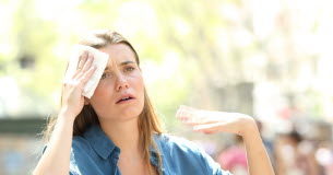 Comment reconnaître un coup de chaleur ? Comment-reconnaitre-un-coup-de-chaleur-