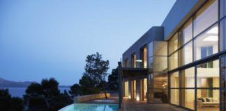 Côte d'Azur : malgré la crise, les villas de luxe partent comme des petits pains Cote-d039Azur-malgre-la-crise-les-villas-de-luxe-partent-comme-des-petits-pains