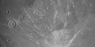 De la vapeur d’eau dans l’atmosphère de Ganymède De-la-vapeur-deau-dans-latmosphere-de-Ganymede