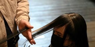 Des cheveux pour nettoyer les océans: les coiffeurs britanniques s’engagent pour la planète Des-cheveux-pour-nettoyer-les-oceans-les-coiffeurs-britanniques-sengagent-pour-la-planete