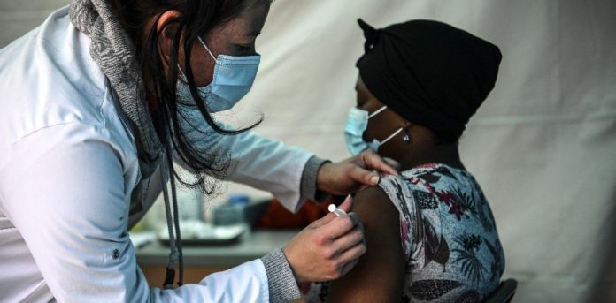 La-vaccination-obligatoire-est-elle-compatible-avec-la-democratie-sanitaire