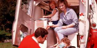 Les nouvelles mythologies : Autant en emporte le van Les-nouvelles-mythologies-37-Autant-en-emporte-le-van