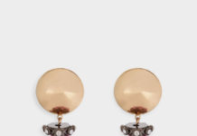 Mariage : ces boucles d’oreilles XXL qui vont donner du cachet à toutes nos tenues d’invitée cet été ! Mariage-ces-boucles-doreilles-XXL-qui-vont-donner-du-cachet-a-toutes-nos-tenues-dinvitee-cet-ete-