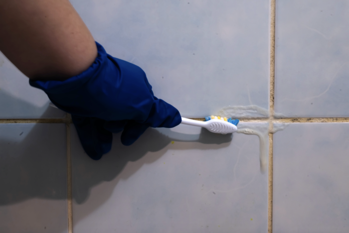 Nettoyage-9-facons-utiliser-le-dentifrice-dans-la-maison