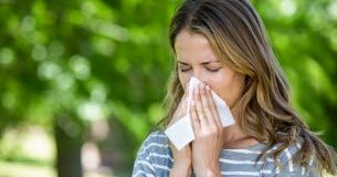 Virus : pourquoi s’enrhume-t-on moins en été ? Virus-pourquoi-senrhume-t-on-moins-en-ete-