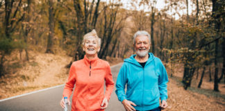 AVC : les survivants qui marchent 30 minutes par jour ont un risque de décès divisé par deux AVC-les-survivants-qui-marchent-30-minutes-par-jour-ont-un-risque-de-deces-divise-par-deux