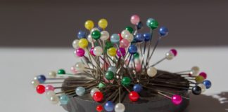 Colliers emmêlés : 6 astuces miracles ultra simples pour démêler ses bijoux Colliers-emmeles-6-astuces-miracles-ultra-simples-pour-demeler-ses-bijoux