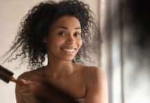 Découvrez si les cheveux courts sont faits pour vous Grace-a-cette-astuce-reperee-sur-TikTok-vous-allez-savoir-si-les-cheveux-courts-sont-faits-pour-vous-ou-non