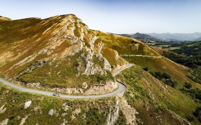 Les-plus-belles-routes-de-France-en-voiture -Episode-5-Pays-Basque-Pyrenees