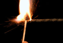 Mesurer le temps en allumant des mèches Mesurer-le-temps-en-allumant-des-meches