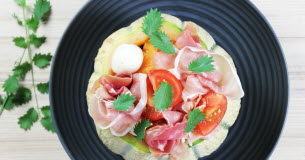 Une salade de melon… dans un melon ! Une-salade-de-melon -dans-un-melon-