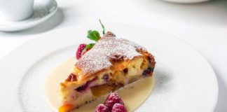 Voici la recette du délicieux clafoutis aux framboises de Christophe Michalak Voici-la-recette-du-delicieux-clafoutis-aux-framboises-de-Christophe-Michalak-a-s039en-lecher-les-babines-