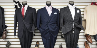 Non, le costard ne disparait pas Le-costard-na-pas-dit-son-dernier-mot