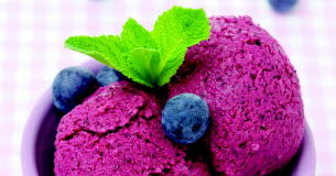 La recette rapide du sorbet aux myrtilles Un-delicieux-sorbet-aux-myrtilles-en-10-minutes