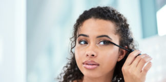 Attention aux substances problématiques dans les BB crèmes, anticernes, mascaras,… BB-cremes-anticernes-mascaras-trop-de-substances-problematiques-alerte-une-association