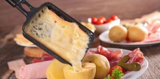 Les astuces pour rendre la raclette plus légere Raclette-allegee-toutes-nos-petites-astuces-pour-rendre-ce-plat-calorique-plus-leger-et-le-consommer-sans-culpabiliser