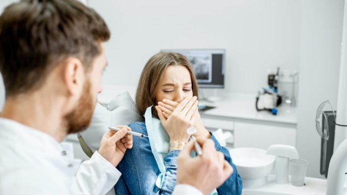 Stomatophobie-que-faire-quand-la-peur-du-dentiste-devient-incontrolable-