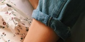 45 tatouages minimalistes aux motifs discrets mais canons repérés sur Pinterest Tatouages-minimalistes-45-motifs-discrets-mais-ultra-canons-reperes-sur-Pinterest