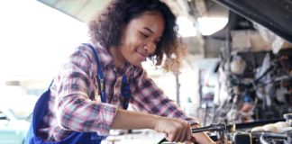 Formation et salaire d’un technicien automobile Technicien-automobile-formation-et-salaire