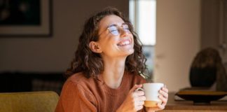 Système immunitaire : la boisson qui peut le renforcer Voici-la-boisson-a-boire-pour-renforcer-son-systeme-immunitaire-et-ne-pas-tomber-malade-cet-hiver