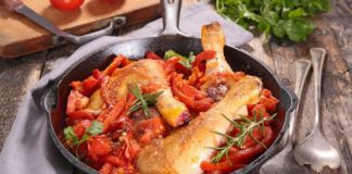 La recette facile et gourmande du poulet basquaise à la crème de chorizo du chef Lignac Decouvrez-la-recette-ultra-reconfortante-et-inratable-du-poulet-basquaise-a-la-creme-de-chorizo-signe-Cyril-Lignac