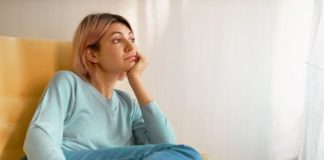 Ghosting : comment réagir quand un(e) ami(e) nous tourne le dos ? Ghosting-en-amitie-voici-ce-qu039il-faut-faire-quand-une-amie-proche-decide-de-nous-tourner-le-dos-selon-des-experts