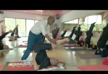 Il n’y a pas d’âge pour se mettre au yoga ! Sport-et-sante-il-ny-a-pas-dage-pour-se-mettre-au-yoga-