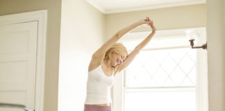 Le geste à réaliser dès le réveil pour s’assurer une bonne santé Voici-le-geste-a-faire-des-le-reveil-pour-rester-en-bonne-sante