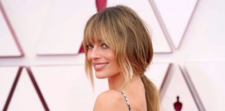 Découvrez la frange bottleneck, la tendance coiffure en 2022 Frange-bottleneck-on-vous-presente-la-petite-soeur-de-la-frange-rideau-qui-promet-de-lui-voler-la-vedette-en-2022