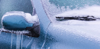 Comment dégivrer ses essuie-glaces ? Hiver-comment-faire-pour-degivrer-ses-essuie-glaces-