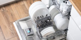 Pourquoi il ne faut jamais mettre de liquide vaisselle dans le lave-vaisselle ? Liquide-vaisselle-pourquoi-il-ne-faut-jamais-en-mettre-dans-le-lave-vaisselle-