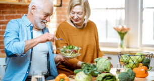 Ce que vous devez manger pour vieillir en bonne santé Nutrition -Seniors-ce-que-vous-devez-manger-pour-vieillir-en-bonne-sante