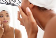 La technique révolutionnaire venue de Corée du Sud pour lutter contre la peau sèche Peau-seche-voici-la-technique-revolutionnaire-tout-droit-venue-de-Coree-du-Sud-pour-bien-hydrater-son-visage-en-hiver-adieu-la-peau-de-croco-