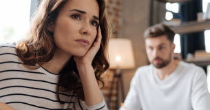 Ces quatre signes qui doivent vous alerter sur une relation toxique dans un couple Psychologie -Couple-quatre-signes-d039une-relation-toxique