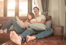 L’habitude anodine qui tue le couple à petit feu Voici-l039habitude-qui-parait-toute-anodine-mais-qui-tue-en-realite-votre-couple-a-petit-feu