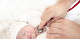 Quelles conséquences pour un souffle au cœur chez bébé ? Bebe-a-un-souffle-au-coeur-quelles-consequences-