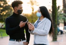 L’accessoire tendance du moment qui rend plus la drague plus efficace Drague-voici-l039accessoire-tendance-du-moment-qui-rend-plus-seduisant-selon-une-etude