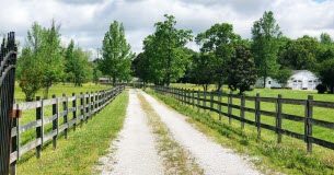 Comment obtenir une servitude de passage vers un terrain enclavé à l’accès difficile Droit -Terrain-enclave-acces-difficile-comment-obtenir-une-servitude-de-passage