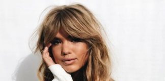 Découvrez la frange rideau, cette coupe chic, sexy et facile Frange-rideau-en-2022-cap-sur-cette-coupe-chic-sexy-et-ultra-facile-a-coiffer