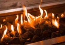 Logements neufs : pourquoi les cheminées à gaz sont désormais interdites Pratique -Cheminees-a-gaz-pourquoi-elles-sont-desormais-interdites-dans-les-logements-neufs