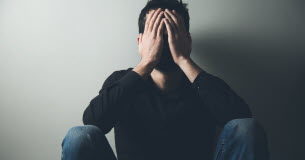 Une combinaison de trois facteurs expliquerait les troubles psychiatriques Sante -Troubles-psychiatriques-une-combinaison-de-trois-facteurs