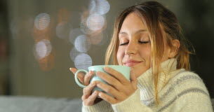 Le remède idéal pour passer une bonne nuit est-il de boire du lait chaud le soir ? Sommeil -Boire-du-lait-chaud-le-soir-le-remede-ideal-pour-passer-une-bonne-nuit-