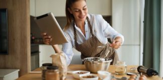 Les astuces du chef Lignac pour ne plus rater vos desserts Pour-ne-plus-jamais-rate-vos-desserts-voici-les-astuces-du-chef-Cyril-Lignac