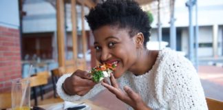 Quel est le secret de ceux qui mangent de tout sans prendre de poids ? Une-etude-devoile-le-secret-des-personnes-qui-mangent-ce-qu039elles-veulent-sans-prendre-de-poids