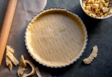 La recette simple de la pâte brisée du chef Lignac Voici-la-recette-de-la-pate-brisee-la-plus-simple-qui-soit-et-elle-est-signee-Cyril-Lignac