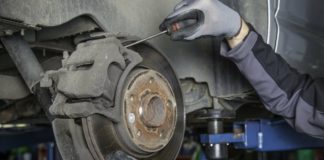 Trois signes qui indiquent qu’il faut fuir un garage Garage-trois-signes-qui-signifient-quil-faut-fuir