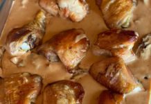 La recette du poulet aux morilles, vin jaune et cancoillotte Poulet-aux-morilles-vin-jaune-et-cancoillotte-de-Ben-et-Evelyne-Les-Carnets-de-Julie
